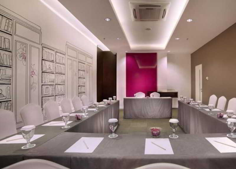 Favehotel Melawai Jakarta Luaran gambar