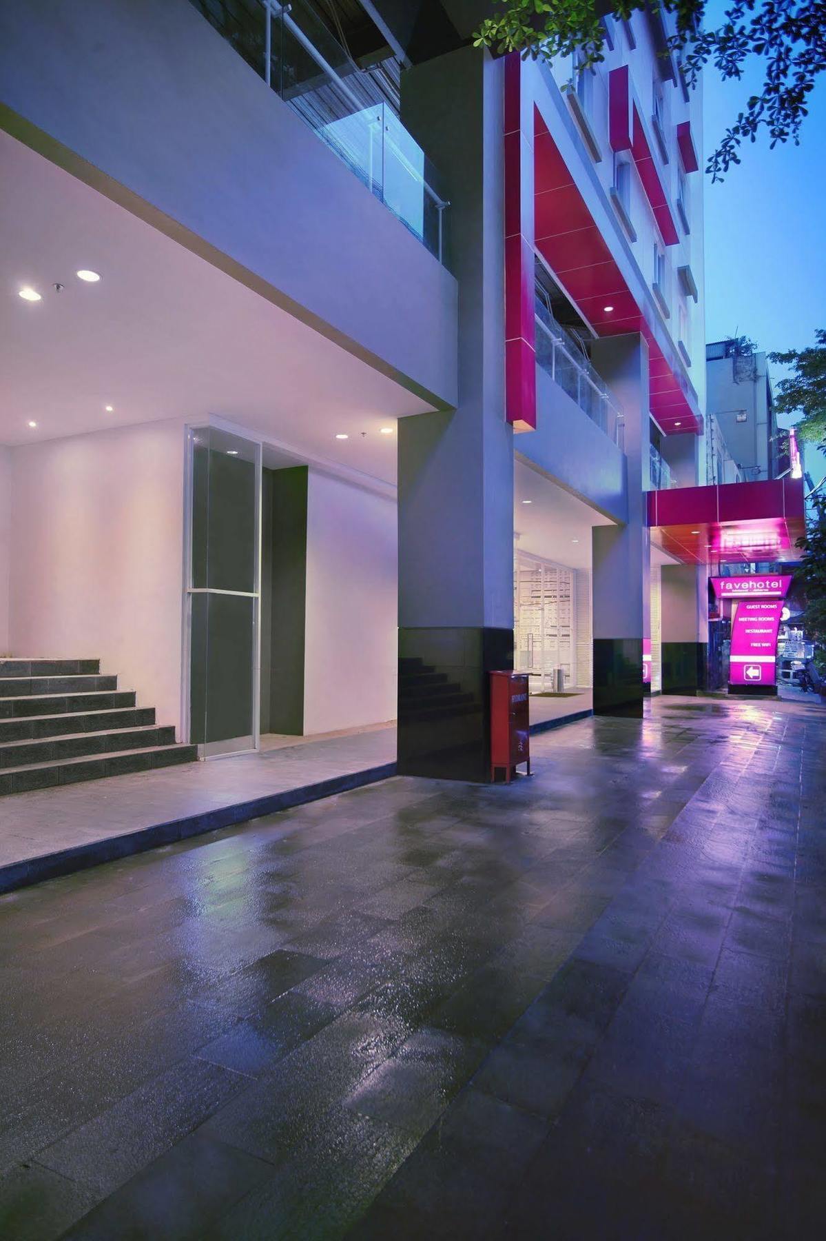 Favehotel Melawai Jakarta Luaran gambar